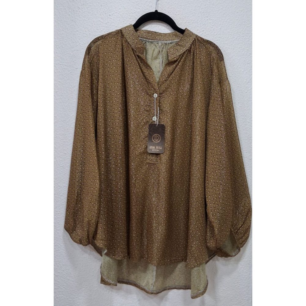 Blusa semitransparente brillitos